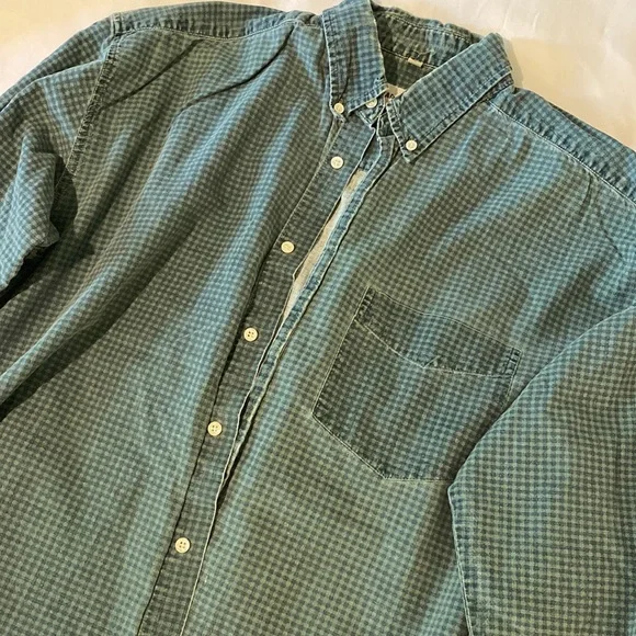 Checkered button up top - Picture 2 of 4